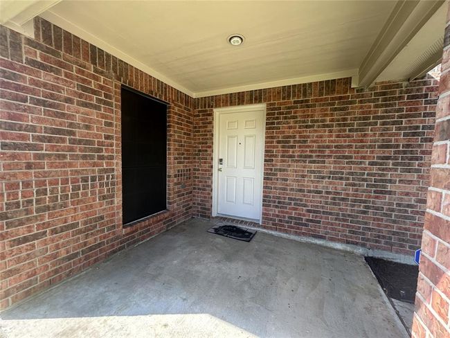 19503 Pinewood Bluff Ln, House other with 3 bedrooms, 2 bathrooms and 2 parking in Humble TX | Image 6
