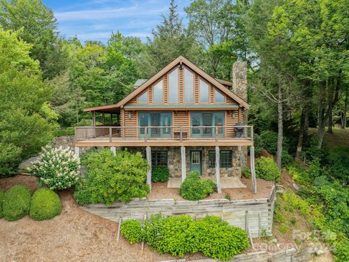 90 Forest Ridge Rd, Burnsville, NC, 28714-8533 | Card Image