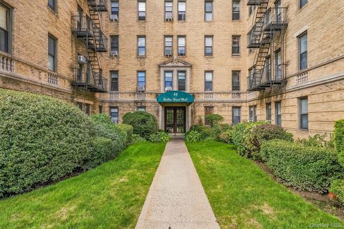 3d-43 Calton Rd, New Rochelle, NY, 10804-4035 | Card Image
