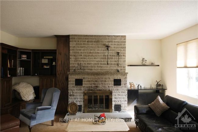 3617 Vaughan Side Rd, House other with 3 bedrooms, 2 bathrooms and 10 parking in Carp ON | Image 12