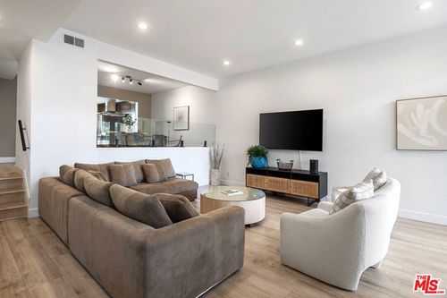 17165 Palisades Cir, Pacific Palisades, CA, 90272 | Card Image