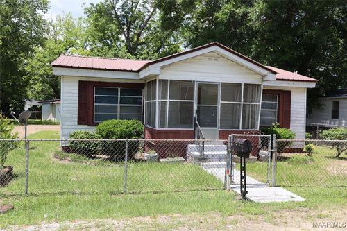 2612 Harris St, Selma, AL, 36701-7817 | Card Image