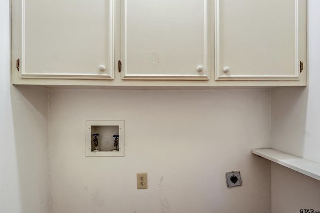 404 E Acker Tap, House other with 3 bedrooms, 2 bathrooms and null parking in Whitehouse TX | Image 17