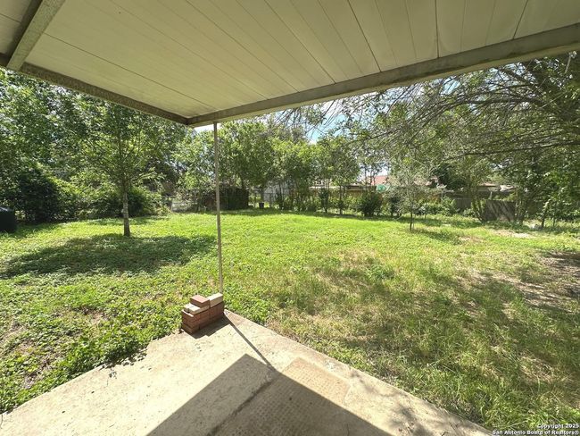5230 Swann Ln, House other with 3 bedrooms, 1 bathrooms and null parking in Kirby TX | Image 15
