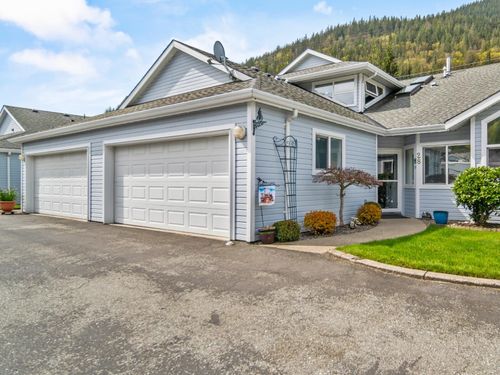 28-730 Mccombs Dr, Harrison Hot Springs, BC, V0M1A3 | Card Image