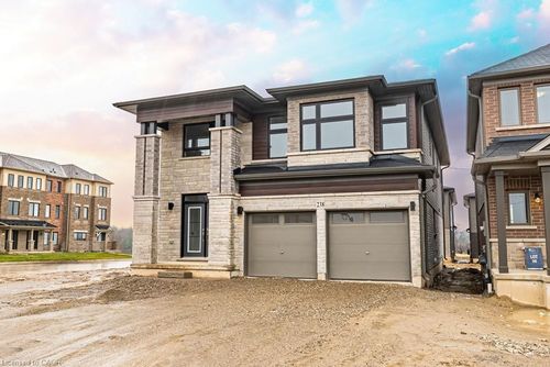 238 Longboat Run W, Brantford, ON, N3T0X1 | Card Image