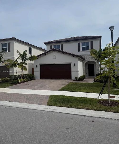 2584 Se 25th Ct, Homestead, FL, 33035 | Card Image