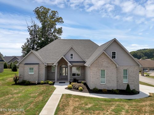 359 Biscayne Dr, Lenoir City, TN, 37771-8290 | Card Image