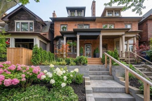 29 Parkside Dr, Toronto, ON, M6R2Y7 | Card Image