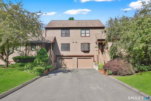 40-40 Overlook Dr, Monroe, CT, 06468-2605 | Card Image