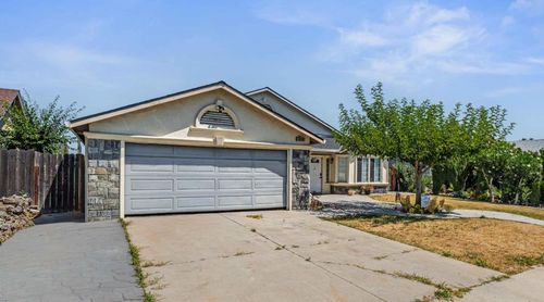1713 Minnie Street, Patterson, CA, 95363 | Card Image