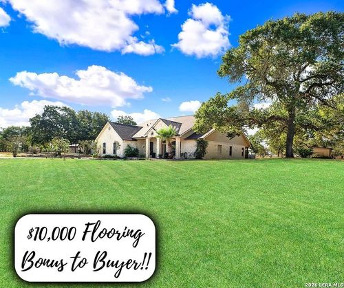 383 Rosewood Dr, La Vernia, TX, 78121-4766 | Card Image