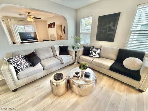 399 Center Green Dr, Las Vegas, NV, 89148-5220 | Card Image