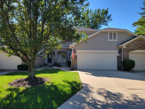 909 Oakmont Ct, Union, KY, 41091-7702 | Card Image