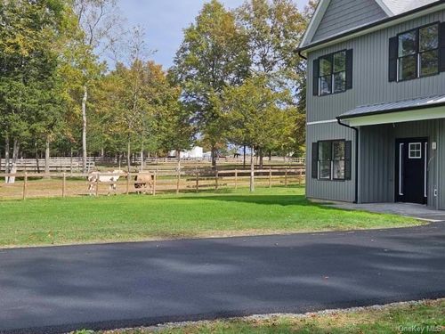 34 Bigert Dr, New Hampton, NY, 10958-4321 | Card Image