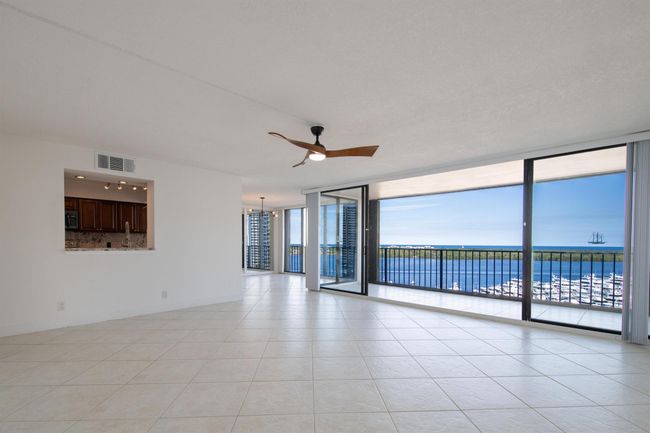 APT-1134 - 122 Lakeshore Dr, Condo with 2 bedrooms, 2 bathrooms and null parking in North Palm Beach FL | Image 22