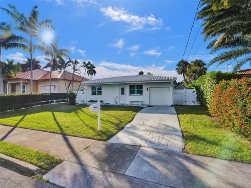 1216 Guava Isle, Fort Lauderdale, FL, 33315-1352 | Card Image