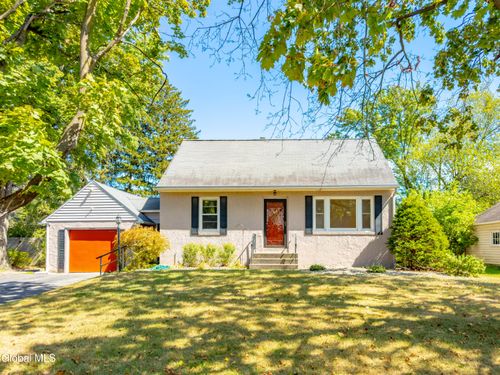 13 Swayze Dr, Latham, NY, 12110-5015 | Card Image