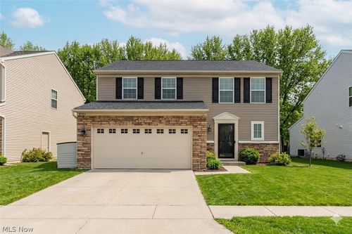 8743 Ashton Pl, North Ridgeville, OH, 44039-8700 | Card Image