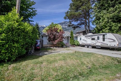 38807 Britannia Ave, Squamish, BC, V8B0B3 | Card Image