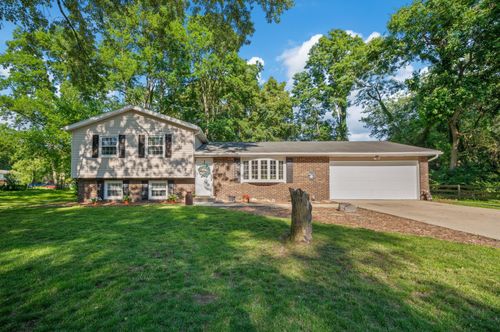 1523 Balmoral Ln, Niles, MI, 49120-4332 | Card Image