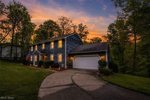 151 Granada Cir, Parkersburg, WV, 26104-8119 | Card Image