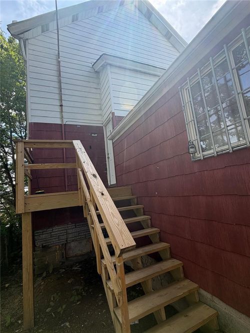 2812 Lanpark St, Pittsburgh, PA, 15204-2316 | Card Image
