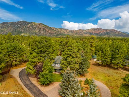 7080 Oakwood Pines Dr, Flagstaff, AZ, 86004-4414 | Card Image