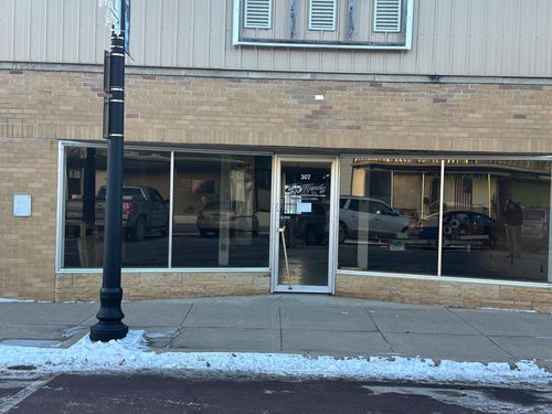 307 2nd St, Jackson, MN, 56143-1639 | Card Image