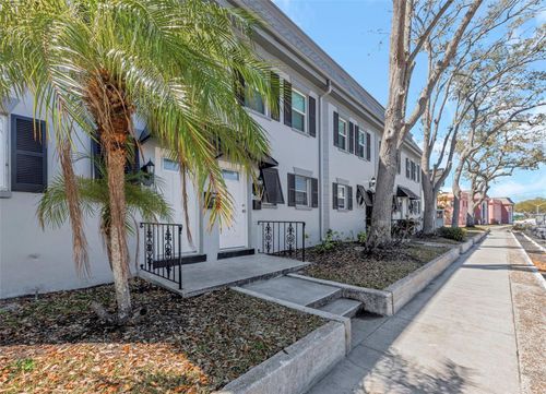 6976-6976 Sunset Dr S, South Pasadena, FL, 33707-2818 | Card Image