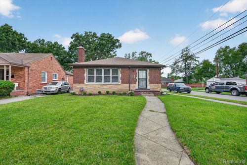 19391 Sussex St, Detroit, MI, 48235-2050 | Card Image