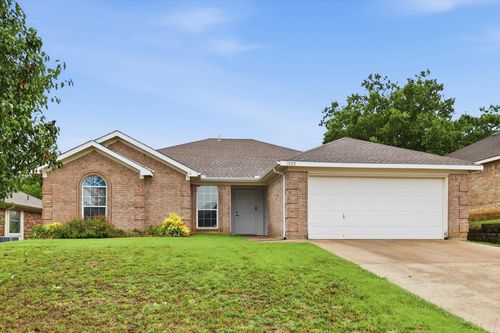 1822 Cancun Dr, Mansfield, TX, 76063-8509 | Card Image