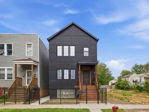 4162 S Wells St, CHICAGO, IL, 60609-2810 | Card Image