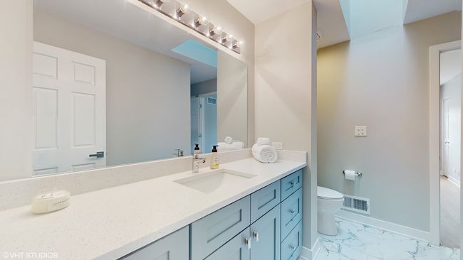 14352 Crystal Tree Dr, Home with 3 bedrooms, 4 bathrooms and 2 parking in Orland Park IL | Image 19