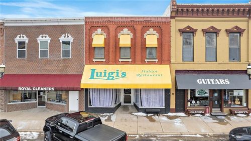 127 S Main St, Ottawa, KS, 66067-2327 | Card Image