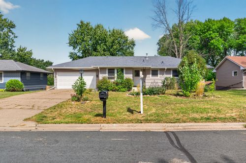 8820 60th Ave N, New Hope, MN, 55428-3003 | Card Image