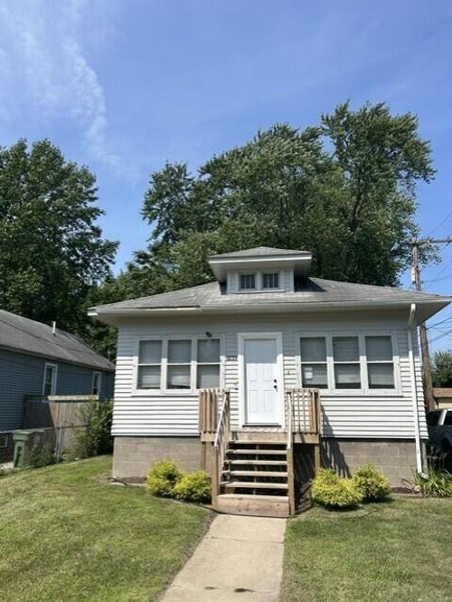 7402 Harrison Ave, Hammond, IN, 46324-2532 | Card Image