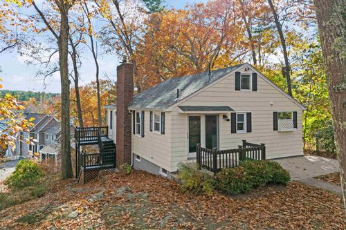 12 Gardner Road, Windham, NH, 03087 | Card Image