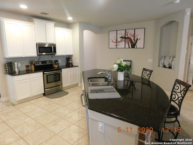 717 Morgan Run, House other with 4 bedrooms, 2 bathrooms and null parking in Cibolo TX | Image 8