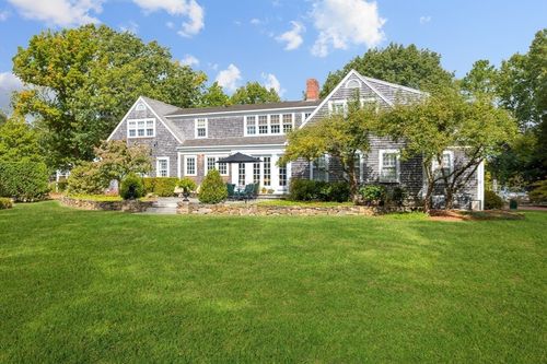 39 Bay Pond Rd, Duxbury, MA, 02332-3911 | Card Image