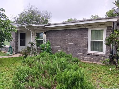 4835 Newcome Dr, San Antonio, TX, 78229-5333 | Card Image