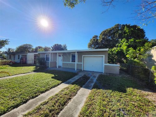 942 Nw 12th St, Fort Lauderdale, FL, 33311-5929 | Card Image