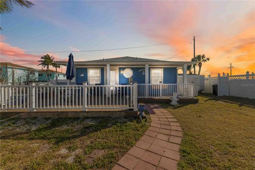 111 9th St N, BRADENTON BEACH, FL, 34217-3315 | Card Image