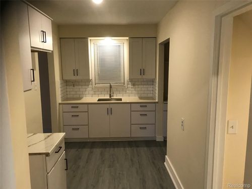 18284 Hartwell Street, Detroit, MI, 48235 | Card Image