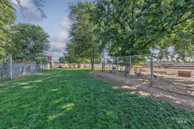 View of yard | Image 20