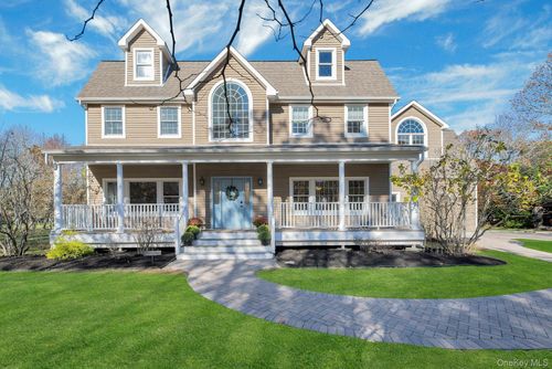 145 Baldwin Pl, Cutchogue, NY, 11935-2159 | Card Image