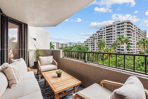 apt-412-161 Crandon Blvd, Key Biscayne, FL, 33149-1553 | Card Image