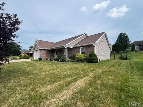 1847 Autumn Dr, Cape Girardeau, MO, 63701-1905 | Card Image