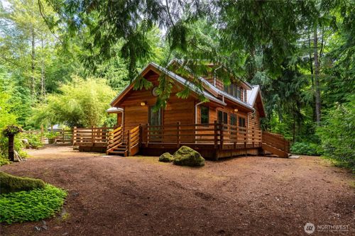 1692 Galbraith Ln, Bellingham, WA, 98229-8921 | Card Image