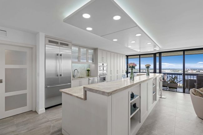 APT-1902 - 1900 Consulate Pl, Condo with 2 bedrooms, 2 bathrooms and null parking in West Palm Beach FL | Image 19